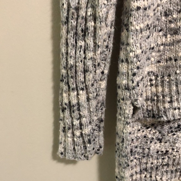 Xhilaration Sweater Pullover Long Sleeve Hi Low XS - Picture 5 of 7